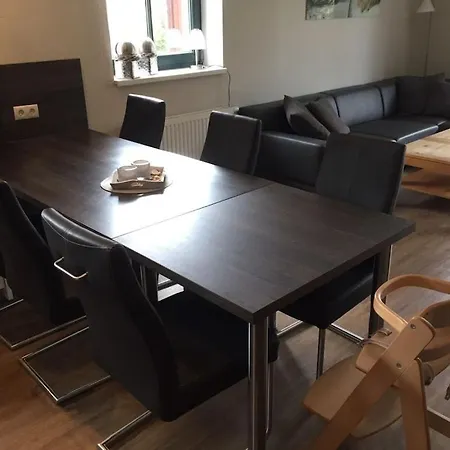 With 3 Bedrooms Σπίτι διακοπών Borkum